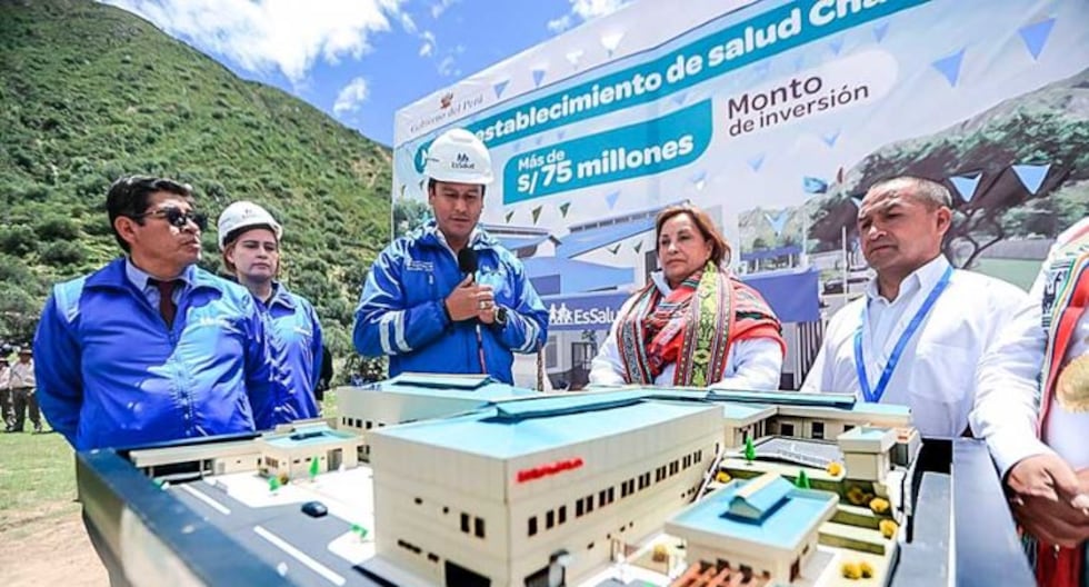 Dina Boluarte | Condenan que los edificios en hospitales en Apurmac anunciados por el Presidente están al borde de la parálisis | Último | Citación

 – El diario andino