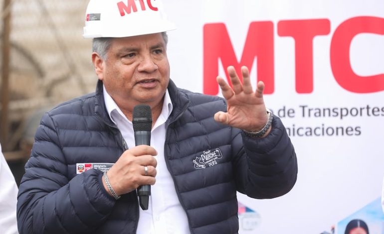 Ministro César Sandoval Preguntas sobre el esfuerzo de renovación popular: «Este chantaje político que no las aceptaré» | Citación
– El diario andino