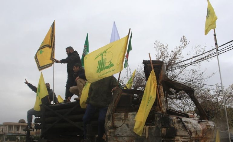 Israel Bombardea presuntos objetivos de Hezbolá en varias áreas del sur del Líbano | Deir Siryan | Qantara | Yahmar al Shaqif | Aadchit al qusayr | Ejército israelí | Benjamin Netanyahu | Último | MUNDO
– El diario andino