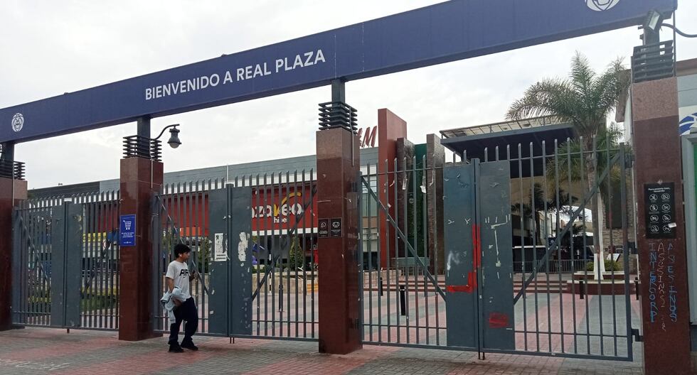 El techo cae en la Real Plaza de Trujillo: así mira a medio año de la tragedia que dejó más de 80 heridos | PERÚ

 – El diario andino