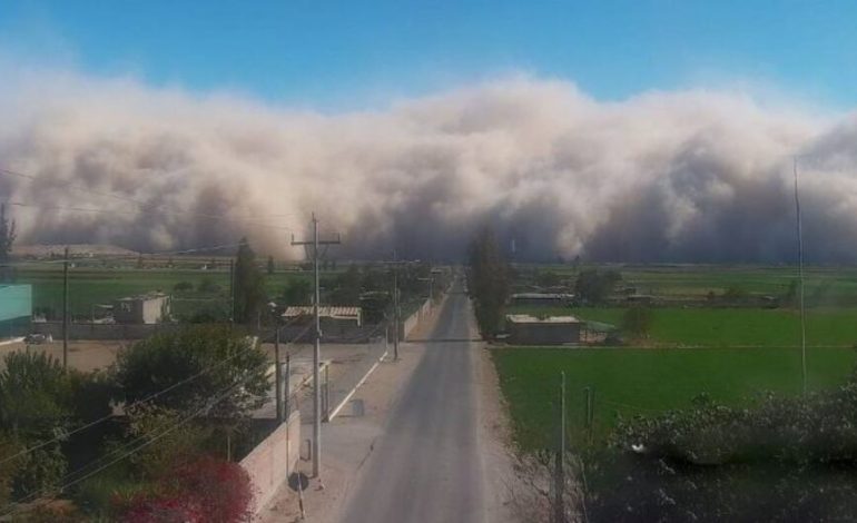 Vientos fuertes, ondas anómalas y alerta roja de incendios forestales en ocho regiones: lo que sucede simultáneamente en el país | PERÚ
– El diario andino
