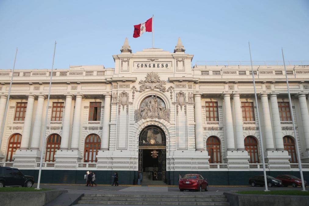 propone gravar los bienes de lujo

 – El diario andino