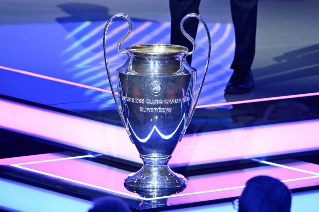 Ceremonia, bombas y fase de la liga

 – El diario andino