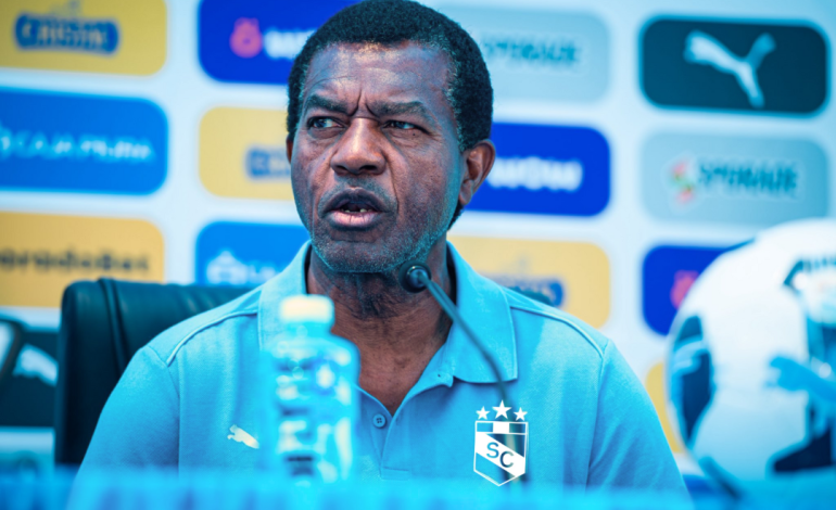 Sporting Cristal está buscando otro central y 9 según Julio César Uribe
– El diario andino