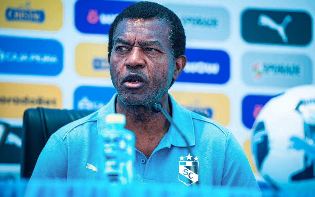 Sporting Cristal está buscando otro central y 9 según Julio César Uribe

 – El diario andino