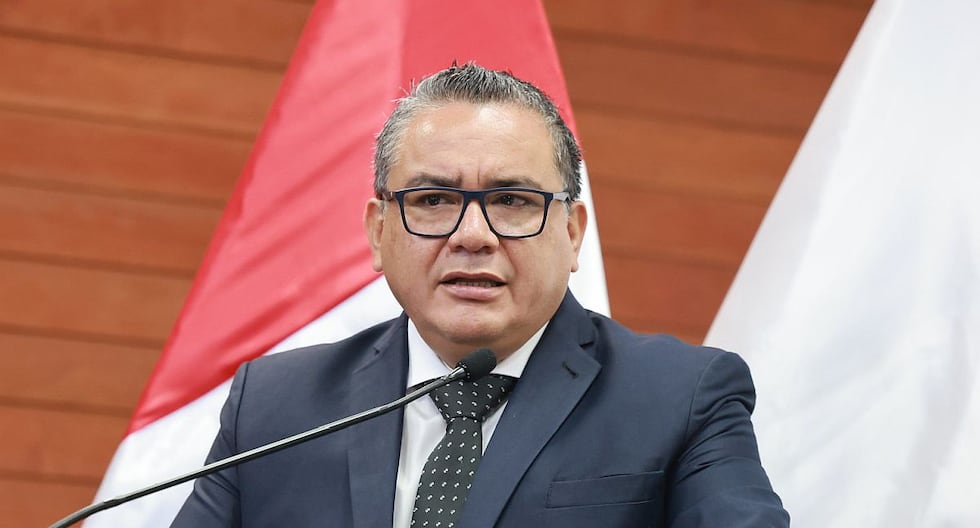 Juan José Santiváñez: Audios se atribuye al ministro donde dice «tenemos dos comisionados del condado de TC que nos apoyan»

 – El diario andino
