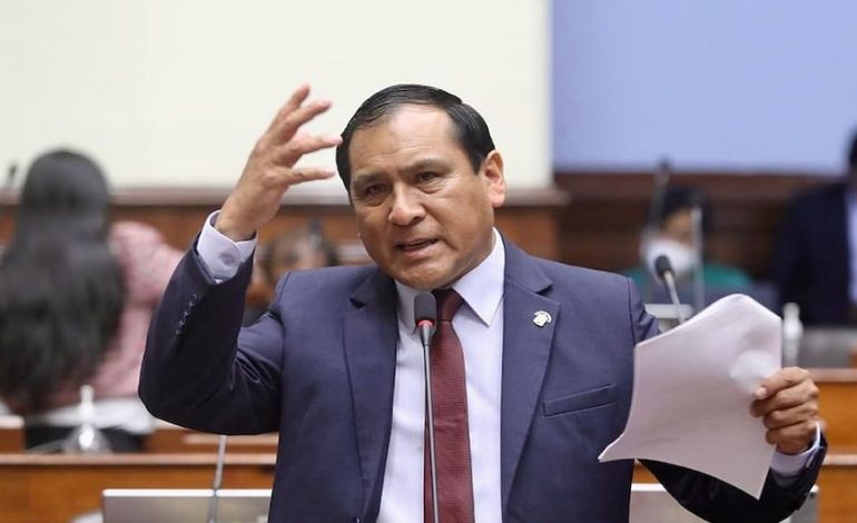 Flavio Cruz defiende una sanción para una distribución de chat: «No es una censura, diría que es una actualización» | Citación

 – El diario andino
