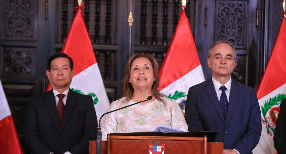 Dina Boluarte al Ministerio Público: No nos distraen su política fiscal | Último | Citación

 – El diario andino