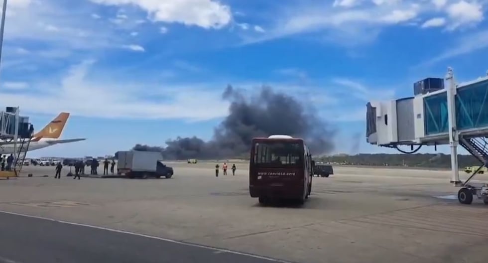 Venezuela: Al menos dos heridos después de chocar un avión en el aeropuerto principal del país | Aeropuerto internacional Simón Bolívar de Maiquetía Último | MUNDO

 – El diario andino