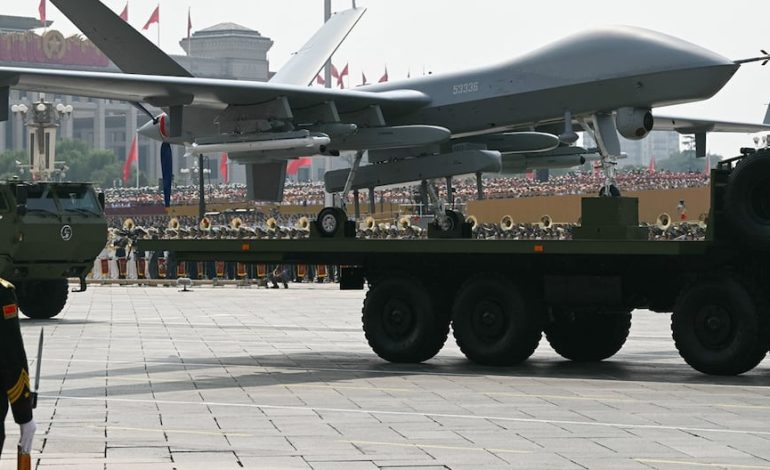 China exhibe drones con inteligencia artificial y misiles en el desfile para el final de la Segunda Guerra Mundial | Xi jinping | Beijing | Ejército de liberación popular | IA | Rusia | Corea del Norte | Último | MUNDO
– El diario andino