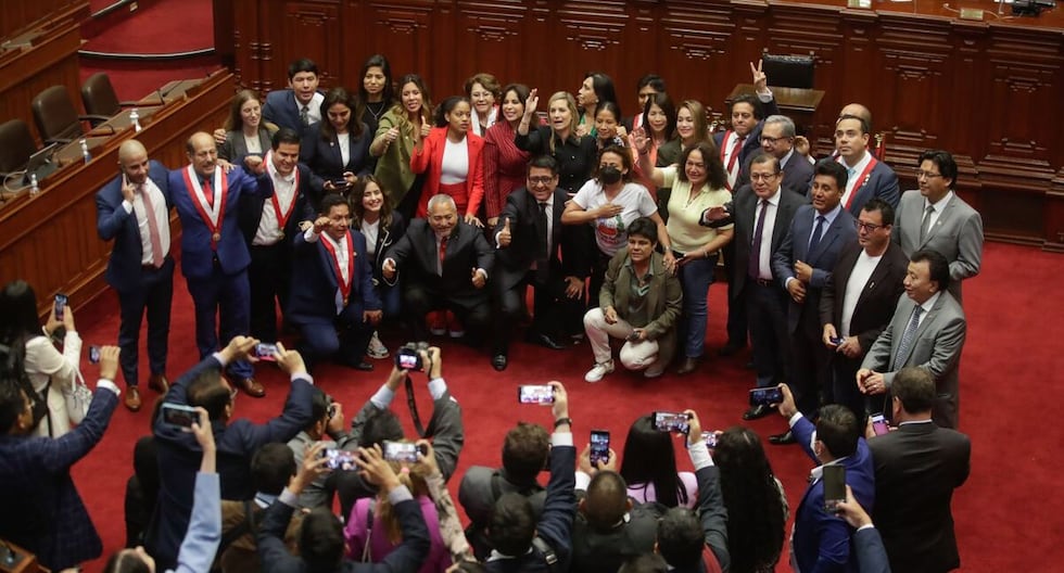 Condenan que los parlamentarios solicitan un subsidio diario para los asesores, incluso en las reuniones con Zoom | Representante de la semana | Último | Citación

 – El diario andino