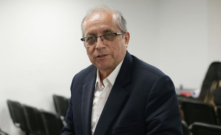 Gabinete de Nicanor, de Héctor Villabos | Presunción
– El diario andino