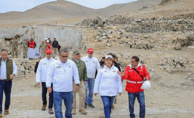 El ministro de Salud, César Vásquez, defiende la construcción de una nueva penalización en el frontón de la crítica | Último | PERÚ
– El diario andino
