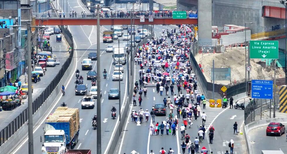 Desempleo transportista Jueves 2 de octubre: más de 70 compañías formales de transporte protestan contra la última extorsión | PERÚ

 – El diario andino