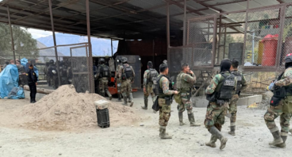 PATAZ: denuncian que los delincuentes armados que hirieron a los militares continúan ocupando el mío ilegalmente | Último | PERÚ

 – El diario andino