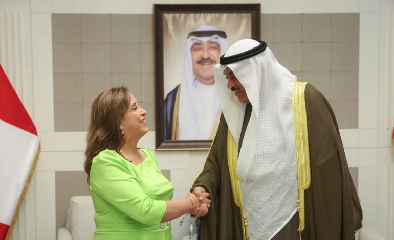 Dina Boluarte conoció al heredero del Príncipe de Kuwait y participó en la Cumbre sobre Clima 2025 | Último | Citación
– El diario andino