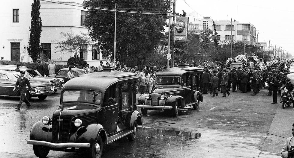 Tragedia aérea | accidente aéreo | Fuerza Aérea Perú | Maniobras acrobáticas | Pisco | Día Nacional de la Aviación | 60s | NNSP | Archivo-el Comercio

 – El diario andino
