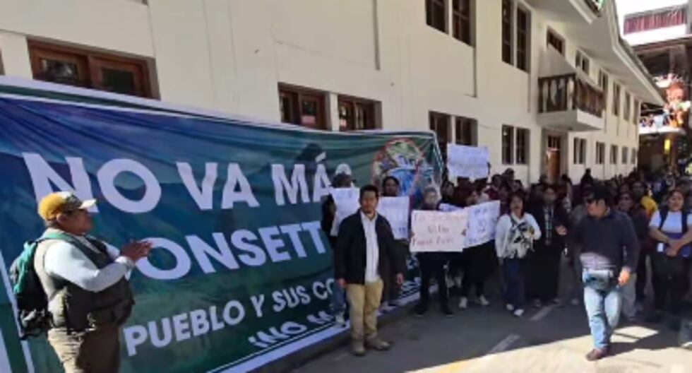 Machu Picchu: Continúan protestas para exigir la entrada de la nueva Flota de Quusos | Último | PERÚ

 – El diario andino