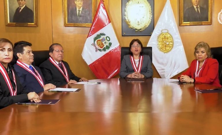 La Junta del Fiscal Supremo advierte que la experiencia y la operación se verán afectadas por un déficit de 81 millones de suelas | Delia Espinoza | Último | Citación
– El diario andino