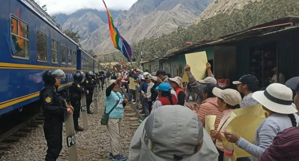 Protestas en Machu Picchu: los colonos bloquean el ferrocarril contra los nuevos autobuses turísticos | Perúrail | Último | PERÚ

 – El diario andino