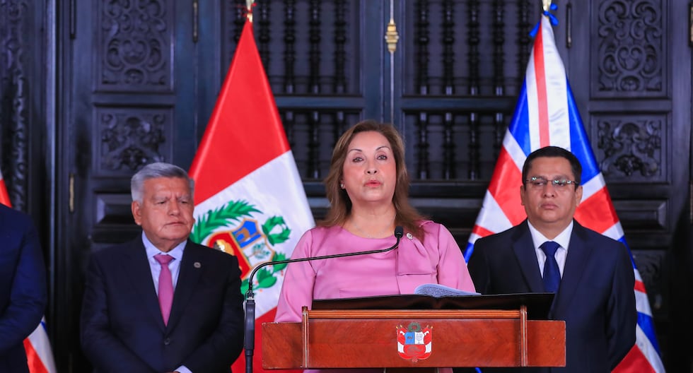 Dina Boluarte: En este gobierno no robamos, pero no somos mentirios | César Acuña | Último | Citación

 – El diario andino