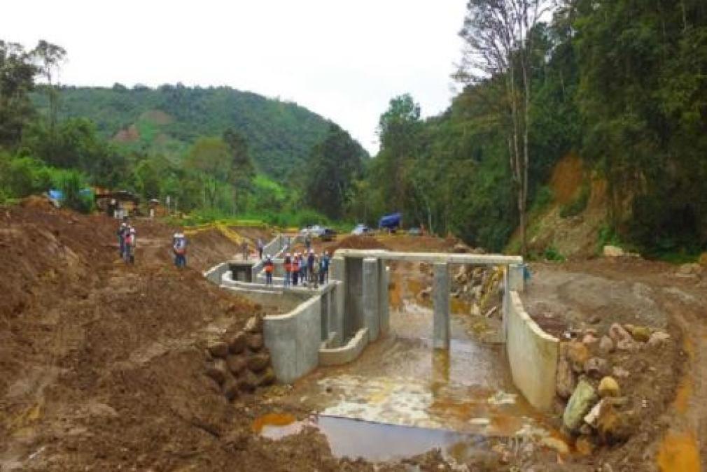 Hay 324 obras públicas paralizadas en el sector agrícola

 – El diario andino