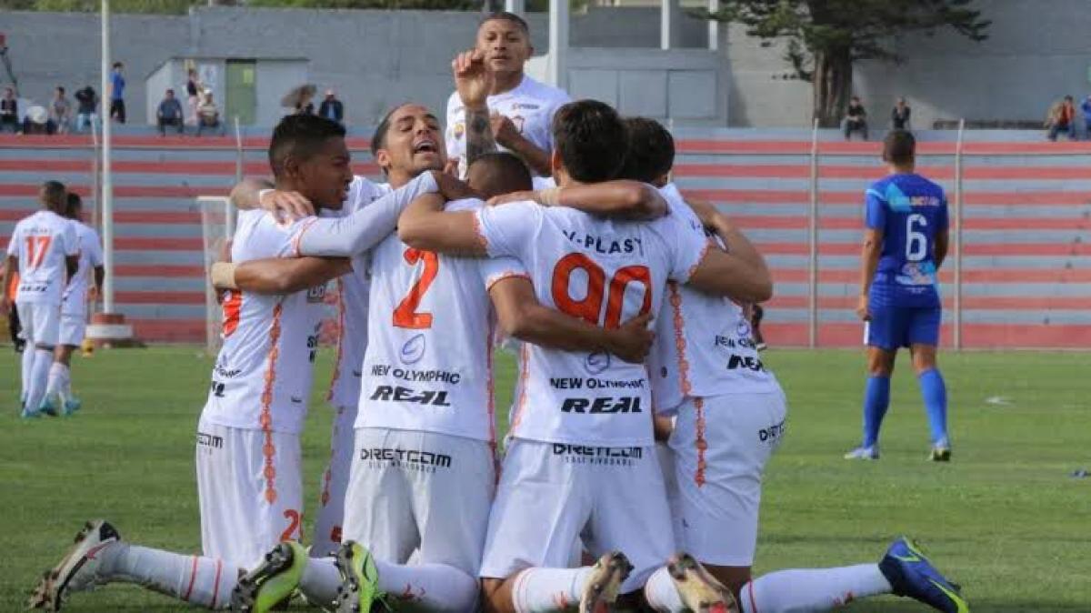 Víctor García toma destaca los problemas que el lío legal con Ayacucho FC trae al fútbol peruano

 – El diario andino