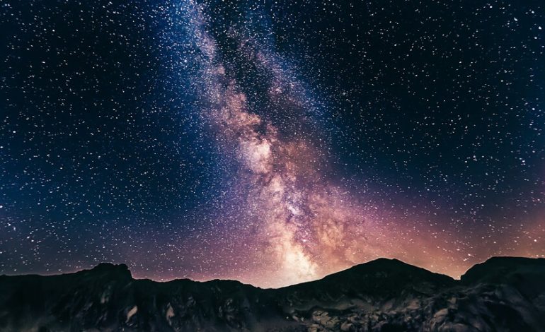 Una ola gigante recorre la Vía Láctea. Los científicos actualmente no saben por qué.
– El diario andino