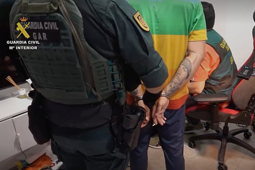 «Robarle todo a las abuelas»
 – El diario andino