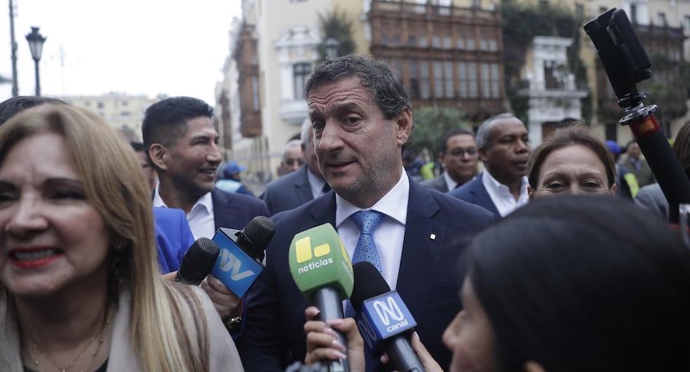 José Jerí recibe en salón de gobierno a Renzo Reggiardo y otros gobernadores distritales de Lima | Citación

 – El diario andino