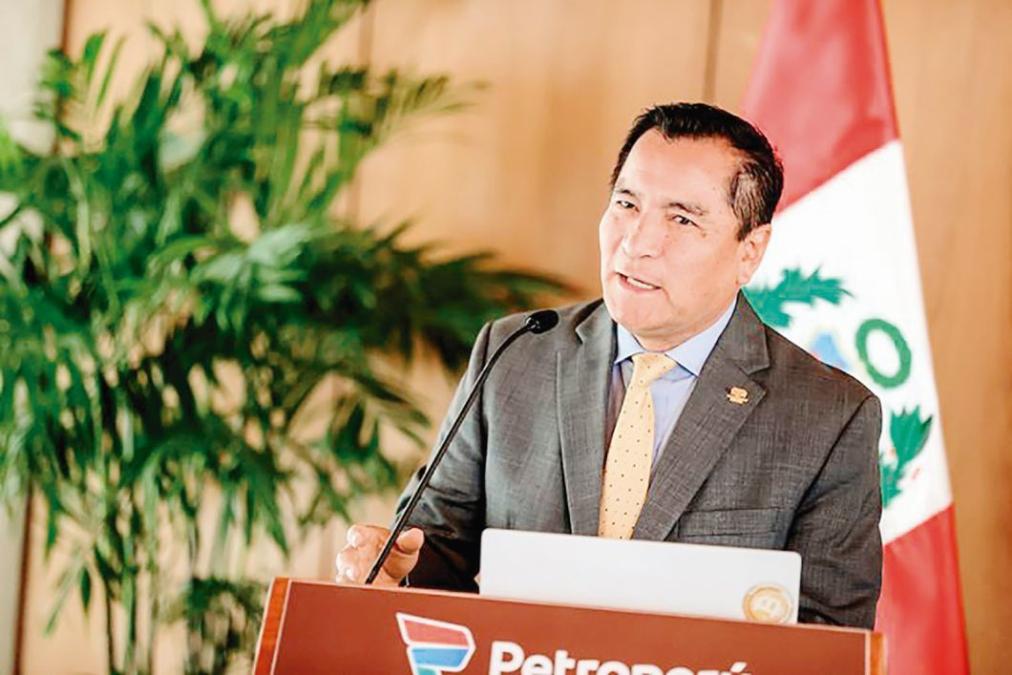 Alejandro Narváez deja la presidencia de Petroperú

 – El diario andino