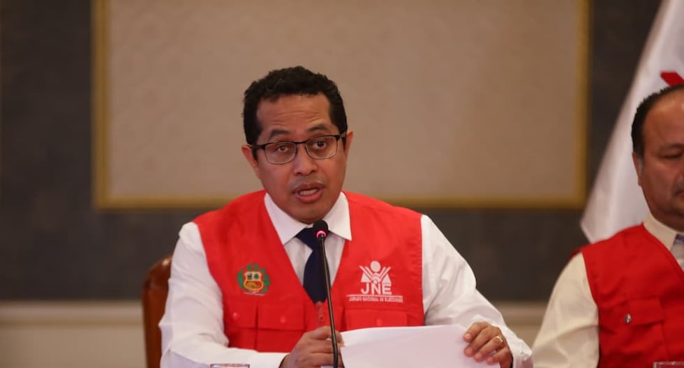 Presidente del JNE saluda fallo del TC: «Ustedes han visto que hay indicios de que se rompería el plan electoral» | POLÍTICA

 – El diario andino