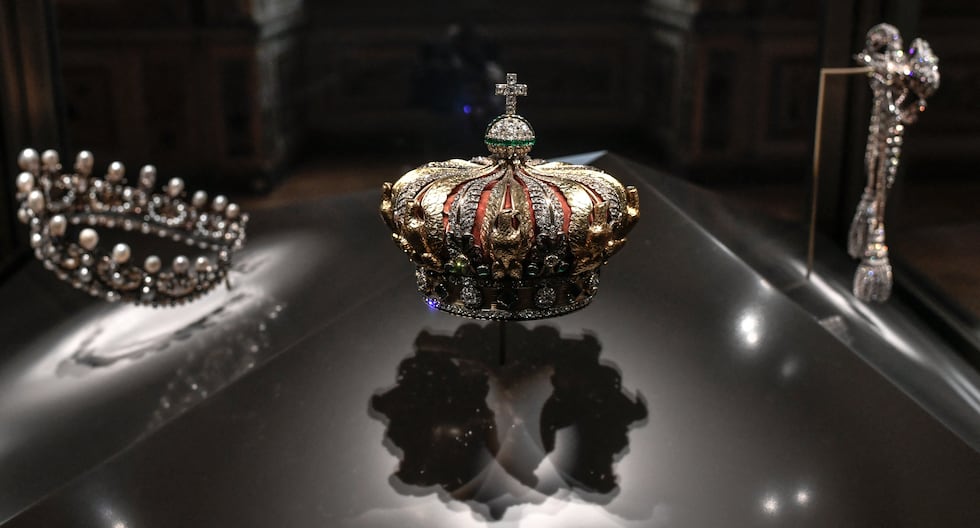 Museo del Louvre: la corona de esmeraldas y diamantes robada de la emperatriz Eugenia encontrada dañada

 – El diario andino