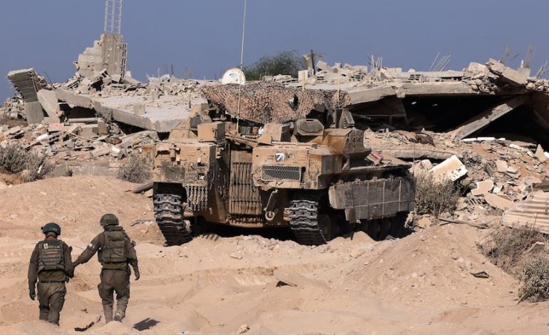 Israel: Ejército dice que continúa rodeando la ciudad de Gaza y advierte que regresar es “peligroso” | Hamás | Avichay Adraee | Lo último | MUNDO
– El diario andino