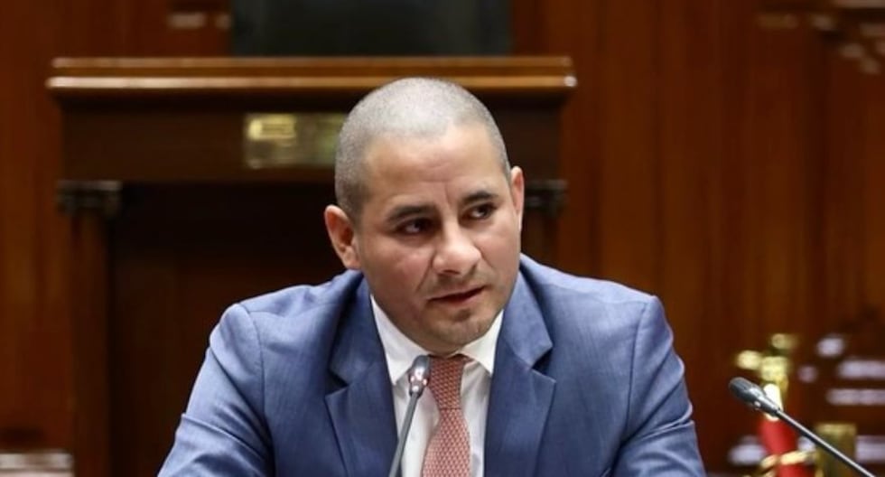El Comité Constitucional aprueba dictamen para que los juramentos se integren en una sola frase | POLÍTICA

 – El diario andino