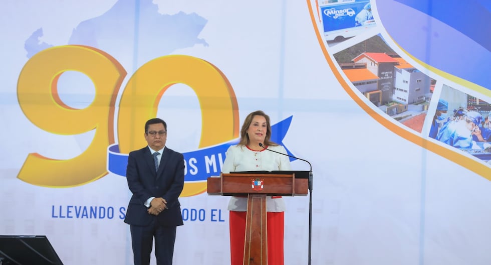 Dina Boluarte afirma que César Vásquez ha dado el tamaño de ser la Ministra de Salud y le agradece el esfuerzo que presentó como Director Gerente | Último | Citación

 – El diario andino