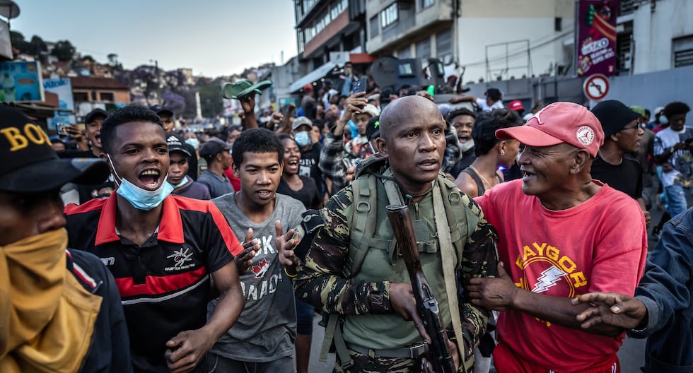 Madagascar: grupos de soldados se unen a los manifestantes que exigen la dimisión del presidente Andry Rajoelina | MUNDO

 – El diario andino