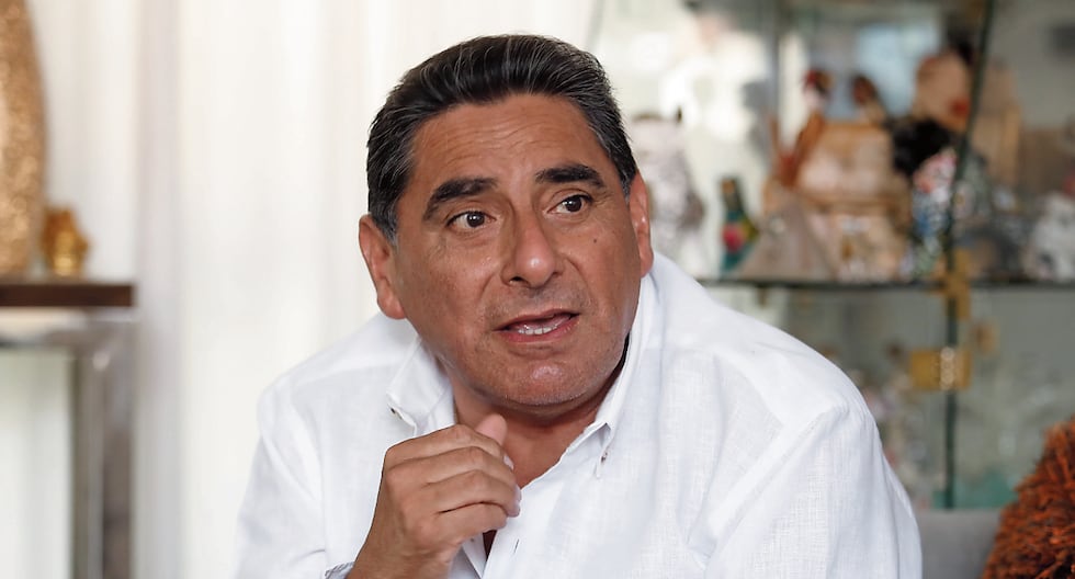 Carlos Álvarez presenta su candidatura a la presidencia de la República por un país para todo el partido | POLÍTICA

 – El diario andino