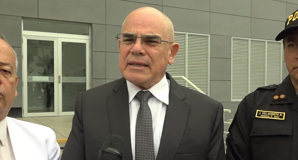 Ernesto Álvarez pide al Congreso presentar su solicitud de pregunta confidencial 22 de octubre | Gabinete | Fernando Rospigliosi lo último | POLÍTICA

 – El diario andino