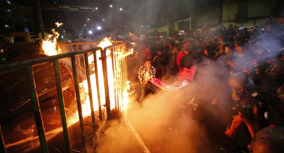 Un muerto, varios heridos y al menos 10 detenidos: lo que dejó la marcha de protesta por la ola de extorsiones | CAL

 – El diario andino