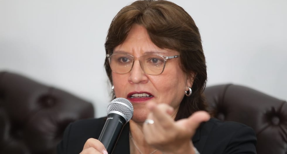 Delia Espinoza: «Quieren tener el Ministerio Público en sus garras y yo no lo permitiré porque volveré a mi cargo» | POLÍTICA

 – El diario andino