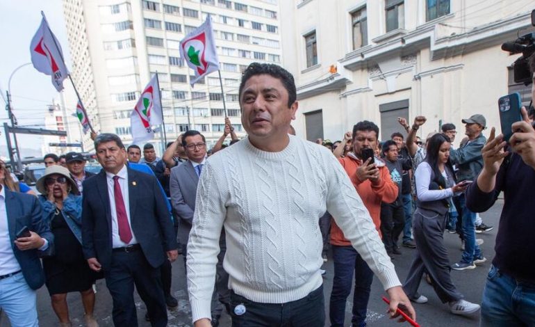 Guillermo Bermejo: Parlamentarios se pronuncian tras sentencia de 15 años de prisión por pertenecer a Sendero Luminoso | Poder judicial | lo último | POLÍTICA
 – El diario andino