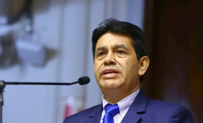 Fiscal Tomás Gálvez pedirá traba de salida del país contra Dina Boluarte último | Citación

 – El diario andino