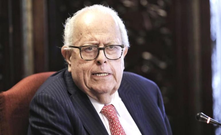 «El sistema de reparto no da más»

 – El diario andino