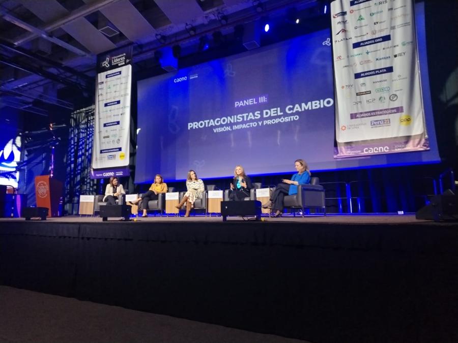 Mujeres protagonistas del cambio asesoran a los jóvenes
 – El diario andino