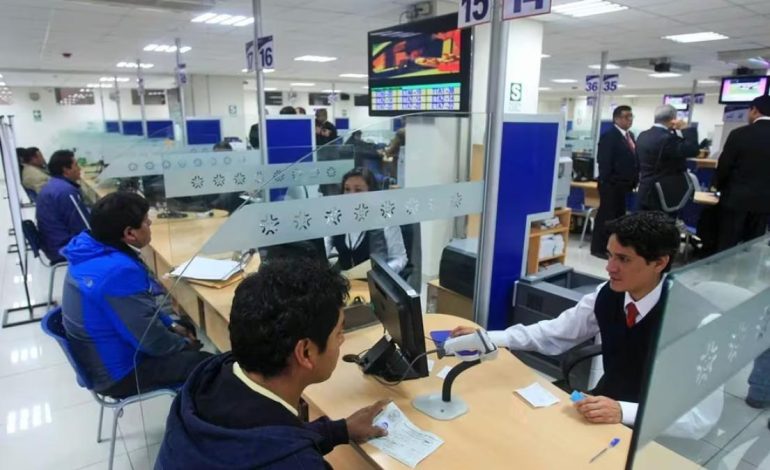 Ronin Perú21 El populismo influyó en el gasto en salarios estatales
– El diario andino