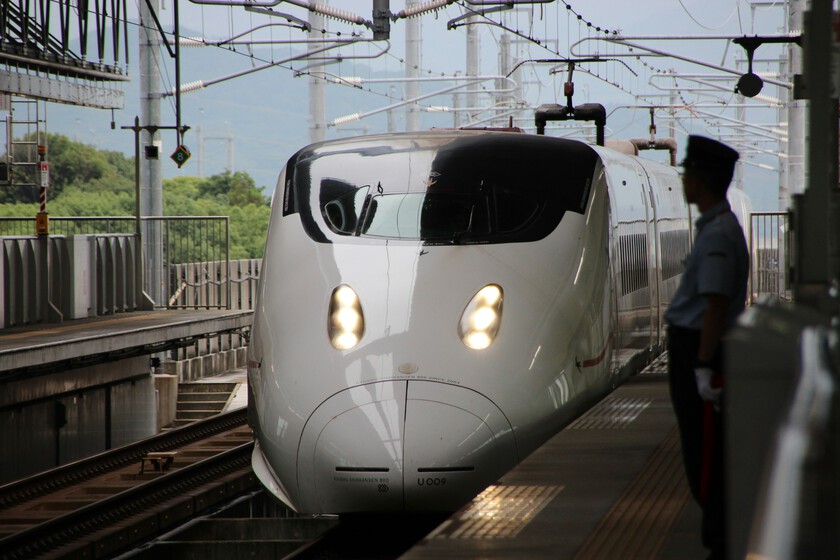 El Shinkansen japonés era el tren más rápido del mundo hasta que China lo derrotó. La razón: el «efecto pistón»

 – El diario andino
