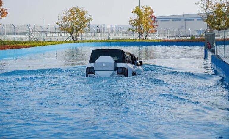 un YangWang submarino, una duna de 29 metros y un coche que gira solo

 – El diario andino