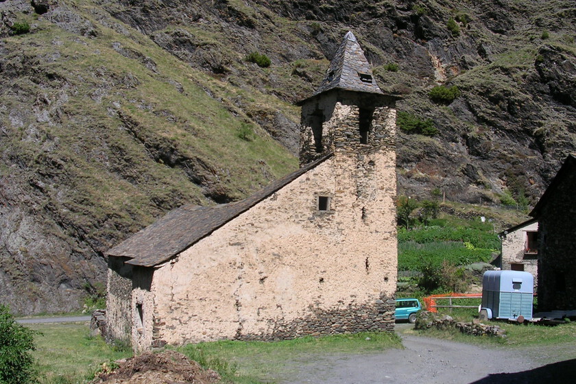 Un pequeño pueblo español con 13 casas no puede soportarlo más. Un asesinato la ha convertido en la capital del turismo criminal

 – El diario andino