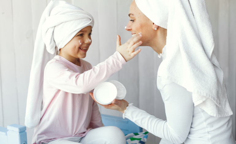 Este año los Reyes Magos traen algo muy especial para los niños: la cosmética infantil

 – El diario andino